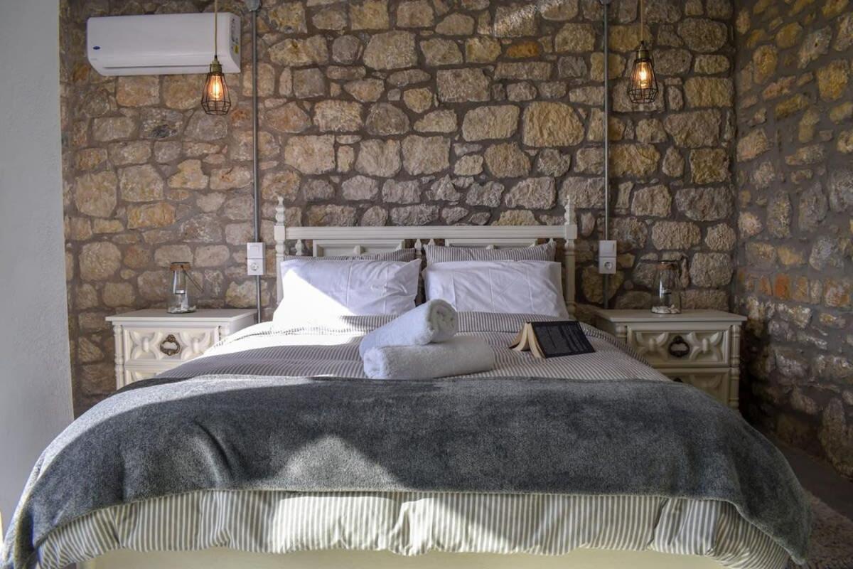 Coastal Stone Hideaway With Stunning Scenery Kitriaí Exterior foto