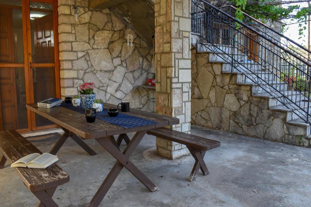 Coastal Stone Hideaway With Stunning Scenery Kitriaí Exterior foto